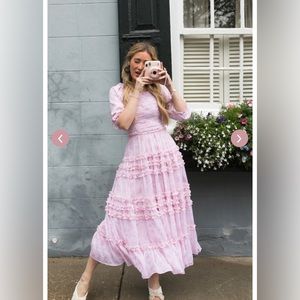 Beautiful and girly pink IVY CITY dress in size Small